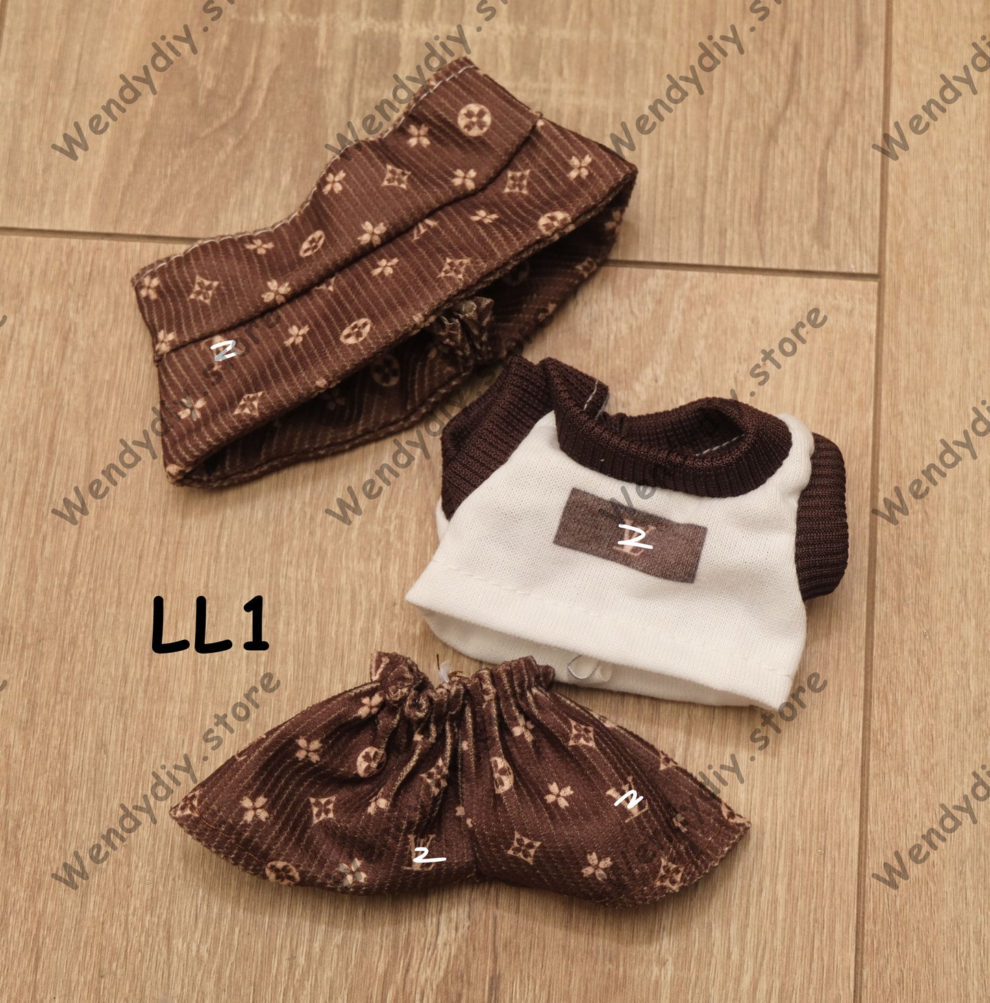 LL1 - Labubu Outfit
