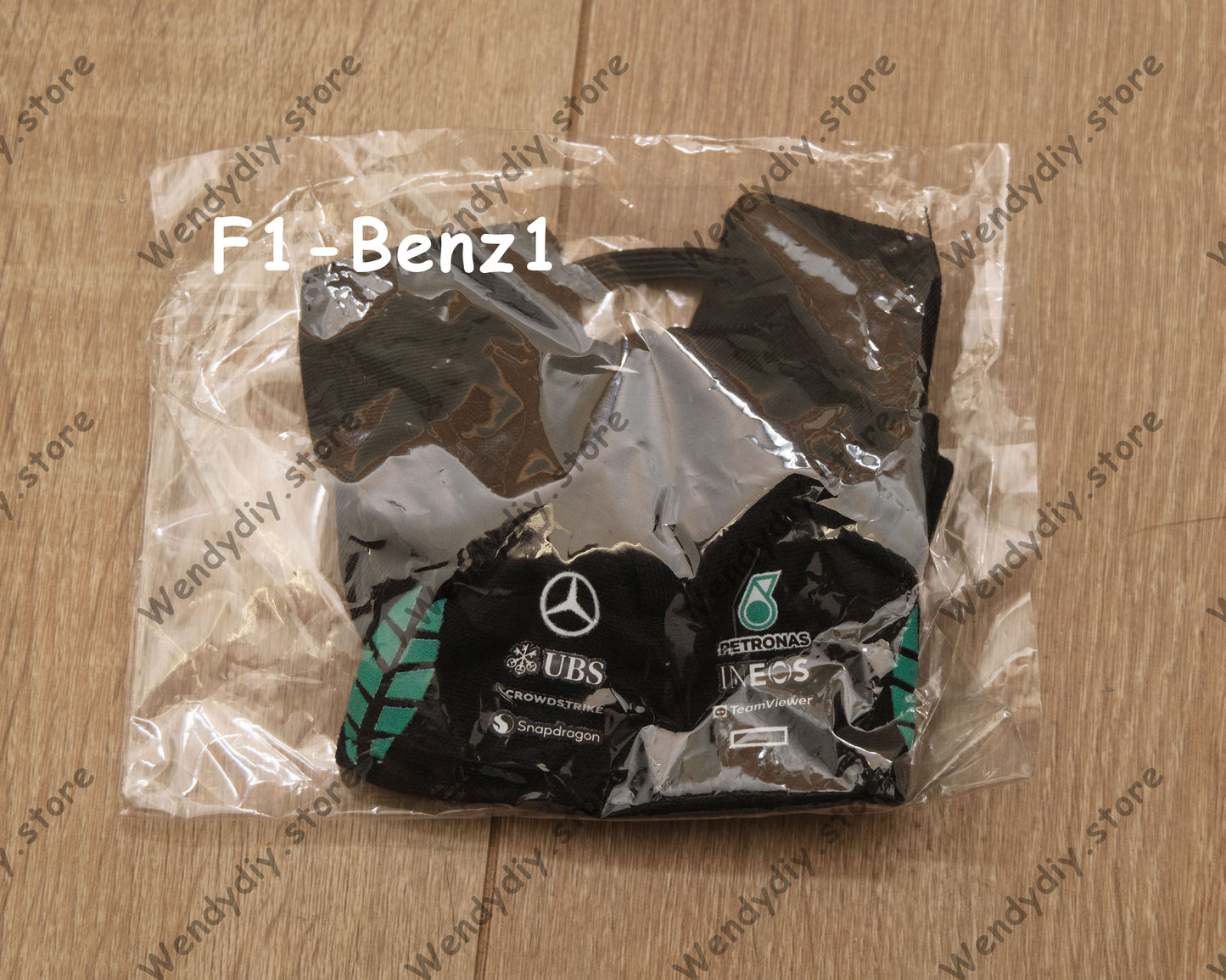 F1-Mercedes Benz - Labubu Outfit
