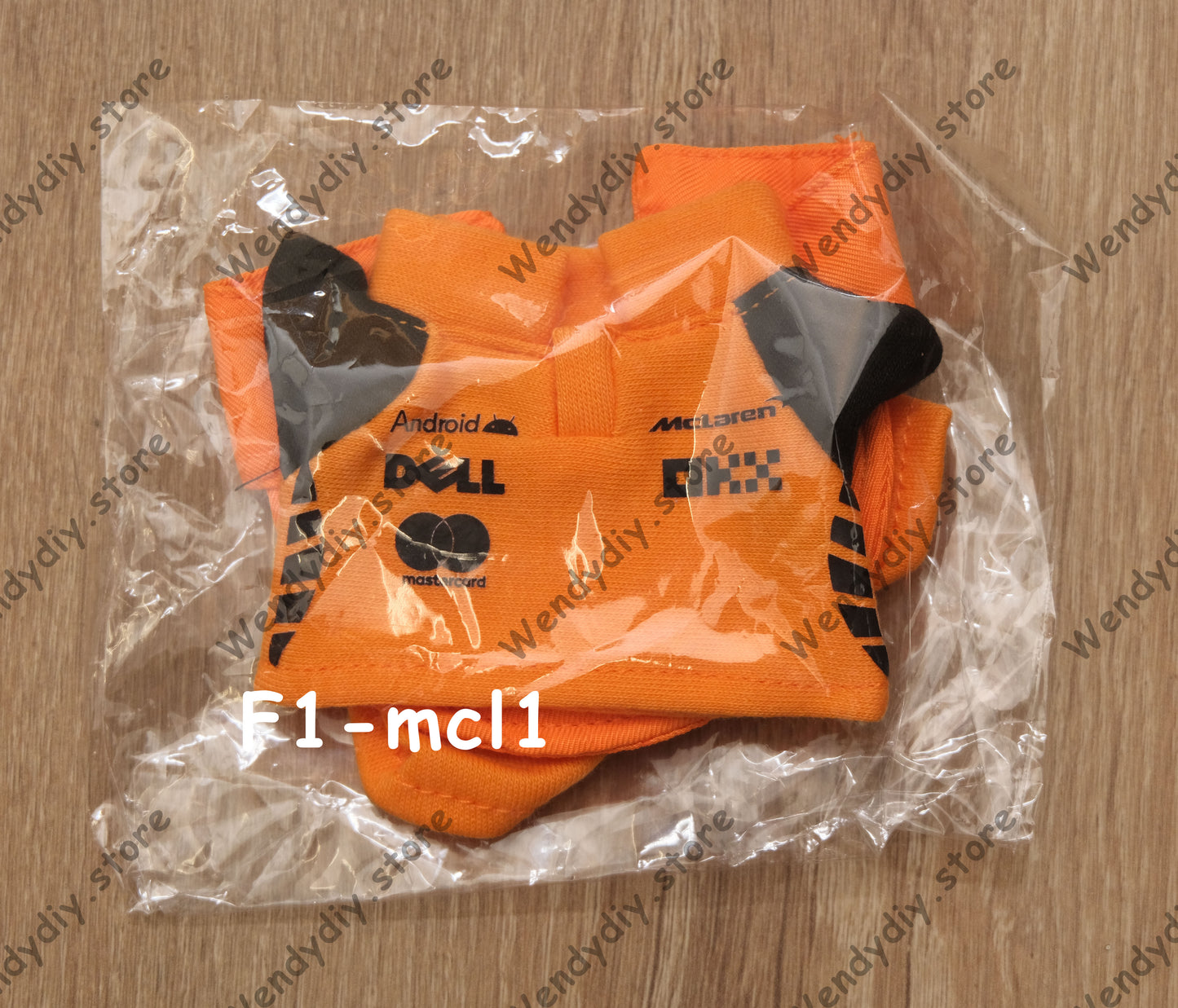 F1-McLaren - Labubu Outfit