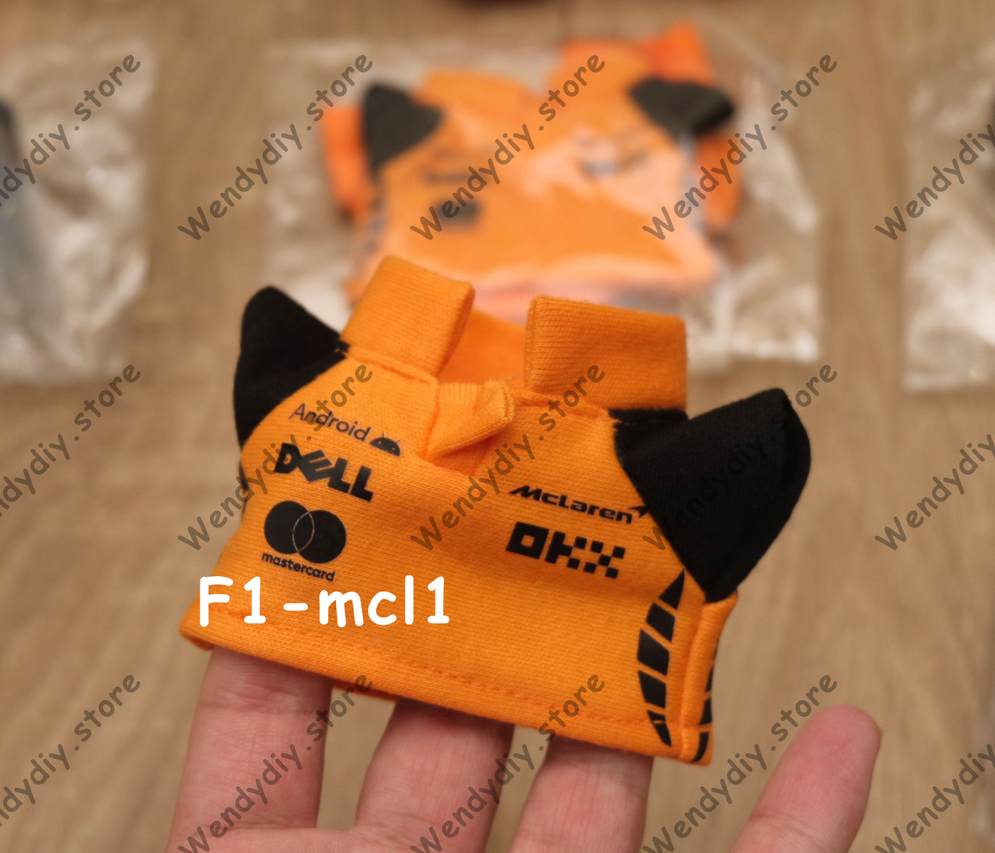 F1-McLaren - Labubu Outfit