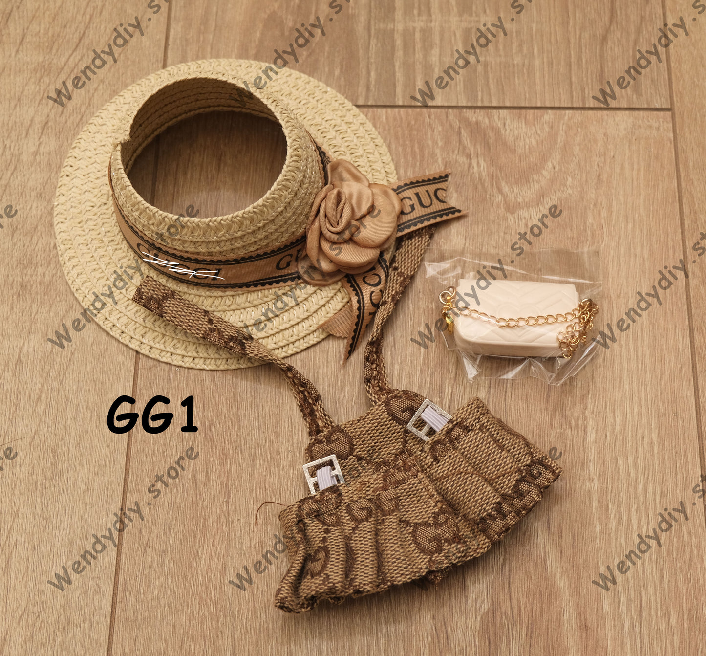 GG1 - Labubu Outfit