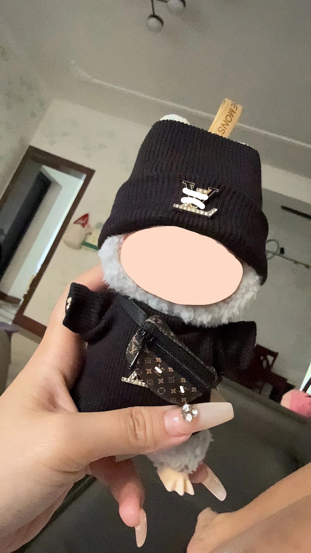 LL3 - Labubu Outfit